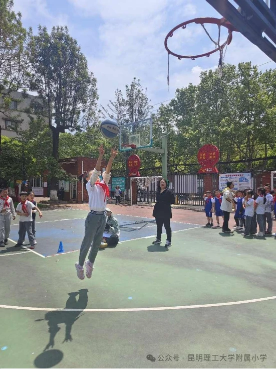 如何借助专业篮球教练提升个人声誉_1